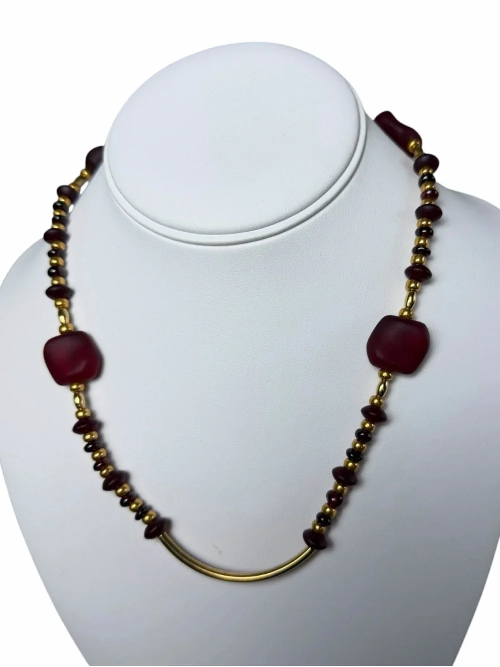 Cranberry Frosted Glass Beaded Necklace 18” Gold Tone Artisan Chic      artisan
